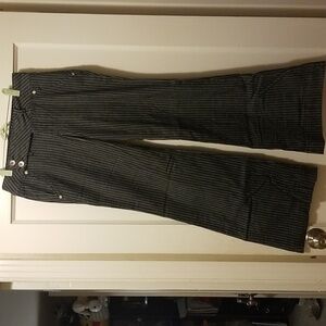 LEI Chelsee Low-rise Size 9 Wide leg